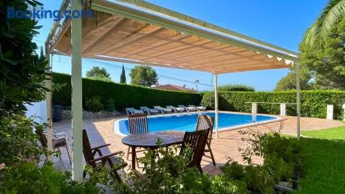 VOLENDAM 18 Planta baja con piscina privada - Image 1