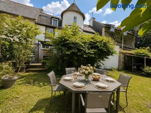 LA MAISON D'ALPHONSE, charmante, centre historique, 2-6 personnes, Terrasse & jardin, Accès rivière - Image 1