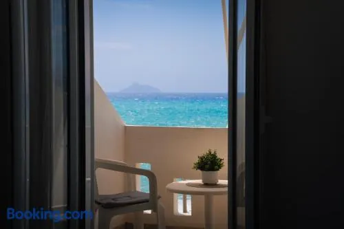 Nefeli Rooms with Sea View in Kalamaki - Image 1