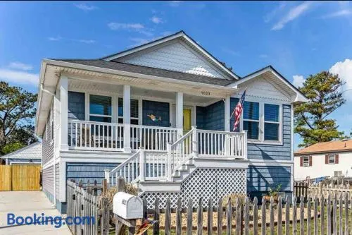 Bayside Bungalow - Image 1