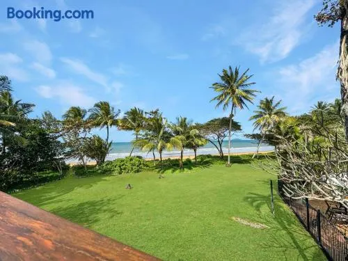 Wongalinga Beachfront Apt 1 - Image 1