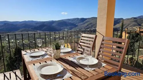 Quiet mountain townhouse with pool and WiFi - Image 1