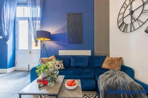 Charming 1 Bedroom Near Gravesend Station - WiFi - Image 1
