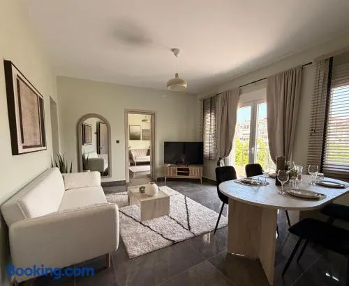 Bistro 49 Luxury suites - Image 1