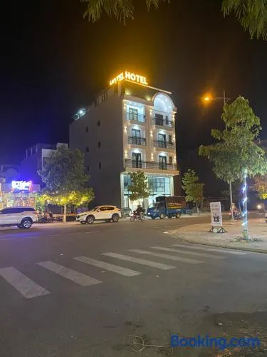 KHÁCH SẠN Biển Xanh - Image 1