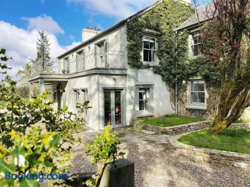 Glenastar Lodge - Image 1