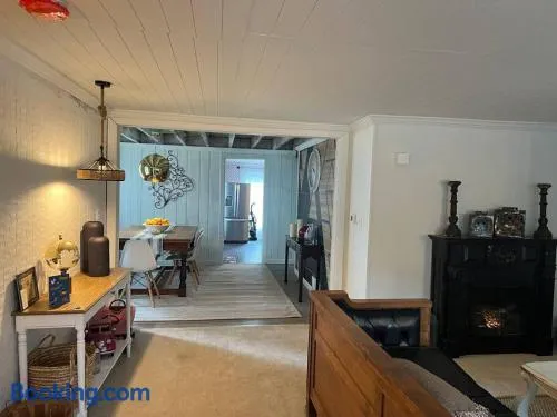 10 minute Walk to Niagara Falls - Sweet Cottage - Image 1