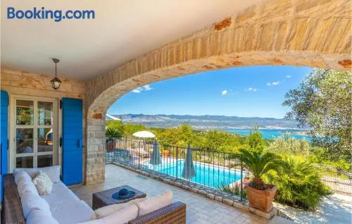 Stunning Home In Malinska With Wifi - Image 1