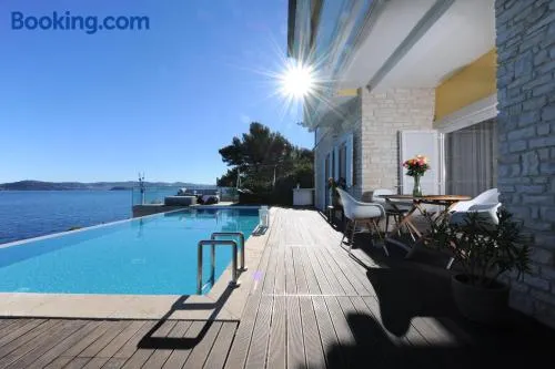 Villa Cablex - Image 1