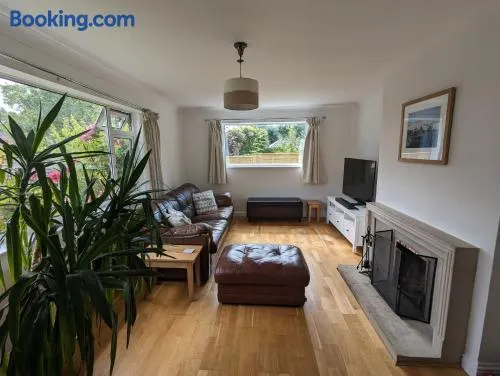 Peaceful Glastonbury Bungalow - Ideally Located - Image 1