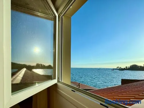 Apartamento Paseo Marítimo-A Illa de Arousa - Image 1