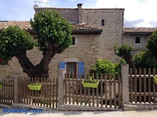 La petite maison en pierres - Image 1