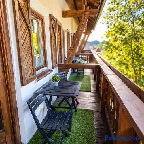 Mountain view apartments - Image 1