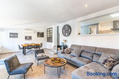Superbe appartement avec terrasse sur les toits - Image 1