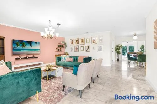 Casa Praga - Big pool & BBQ - Miami Fun - Image 1