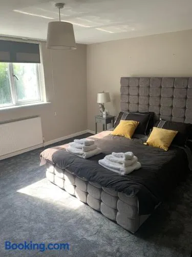 Elegant bungalow in Newmilns, East Ayrshire - Image 1