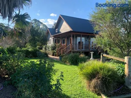 Peppergrove Cottage - Image 1