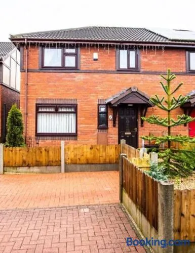 BRIGSTOCK HOLIDAYS HOUSE - Image 1