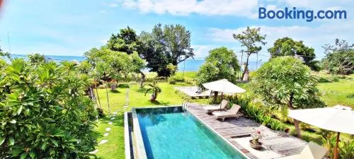 JOGLO APONG Beachfront Apartment - Image 1