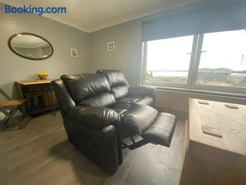 Burnt Island 2 bed apartment with stunning views - Image 1
