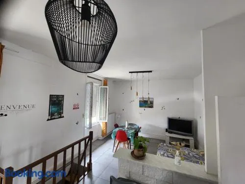 Appartement duplex F2 tout confort proche centre ville avec parking gratuit - Image 1