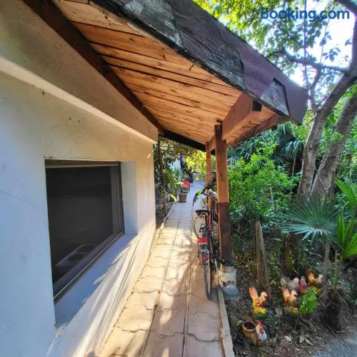 Hostel Varna Botanika - Image 1