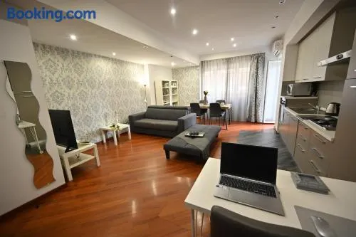 LA SUITE HOME - Central Apartment Deluxe - Image 1