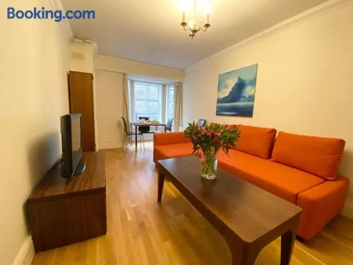 Stylish Apartments in Victoria & Westminster - Image 1