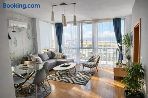Apartman Lori M sa parkingom - Image 1