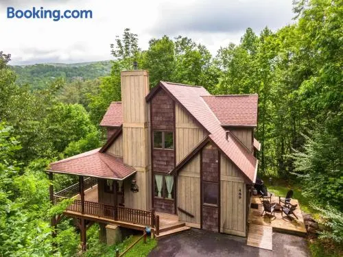 Headwaters Hideaway - Image 1
