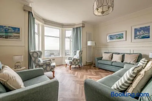Rollo Villa - Lower Largo - Image 1