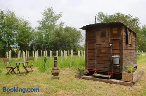 The Falgate Shepherd's Hut - Image 1