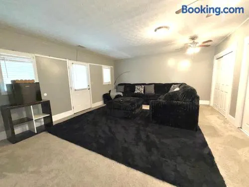 The Fairburn Luxe Retreat - Image 1
