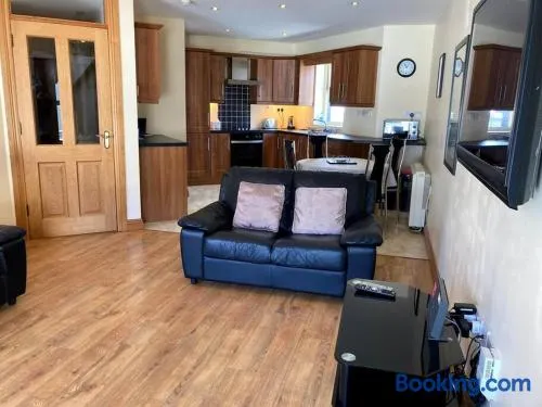 Charlies Lane Apartment - Image 1