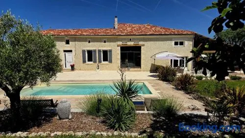 Gîte avec piscine au cœur de la campagne - Image 1