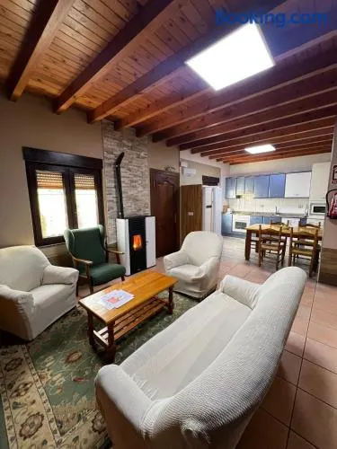Gestiona2R - Casa para 5 personas con terreno en La Franca - Image 1