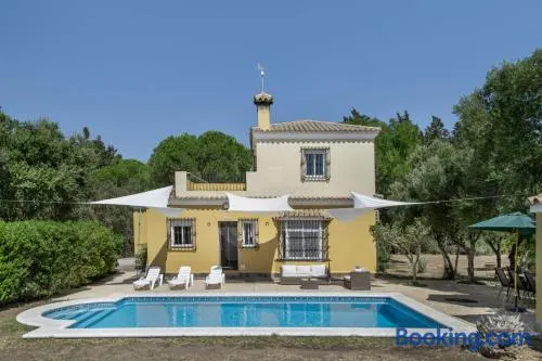 Chalet Independiete Con Piscina - Image 1