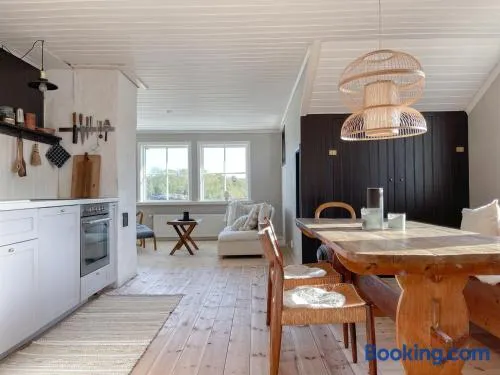 Lovely, bright apartment on Skaftö overlooking nature - Image 1