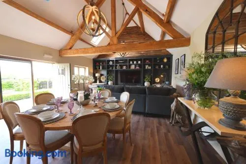Coach House - Image 1