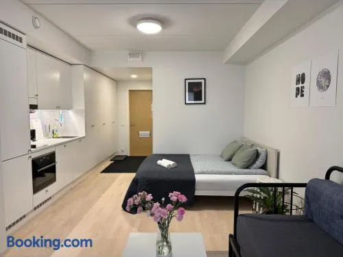 Easy Stay Rooms & Apartments near Airport - Image 1