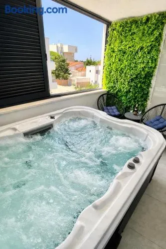 Holiday House Maze with jacuzzi - Image 1