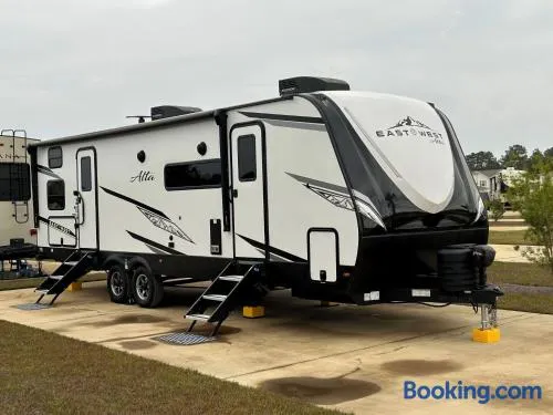 The Lake Escape RV Meets The Beach - Image 1