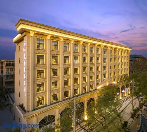Dm kara Rus Hotel Muslim Street Branch - Image 1
