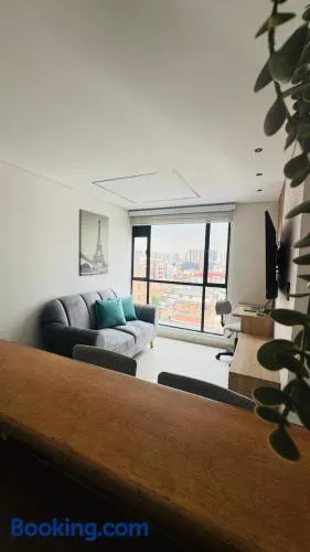 Modern apartment near the airport - Image 1