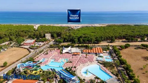 Futura Club Albatros - Image 1