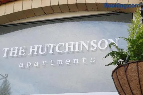 The Hutchinson Apartments - Image 1