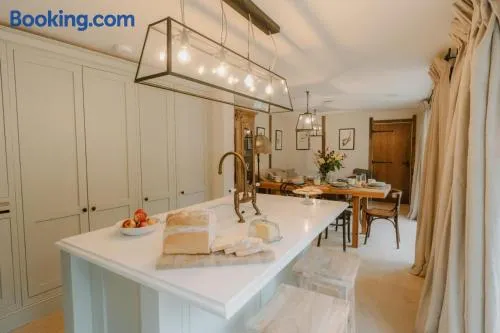 The Carriage House by Birch Stays - Image 1