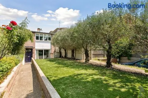 Richmond Riverside Villa - Image 1