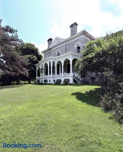 123 Pavilion Ave - Image 1