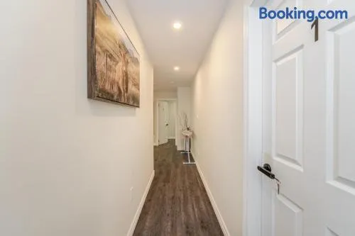 The Refined Oak - Cozy Lower Retreat - Image 1